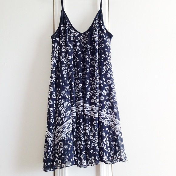 Express Dresses & Skirts - Express Animal Print Swing Dress